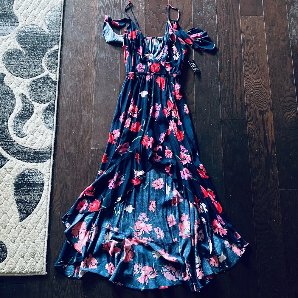 NWT Floral Express Dress